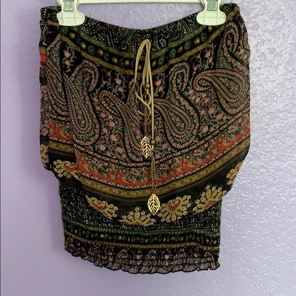 Strapless tube top